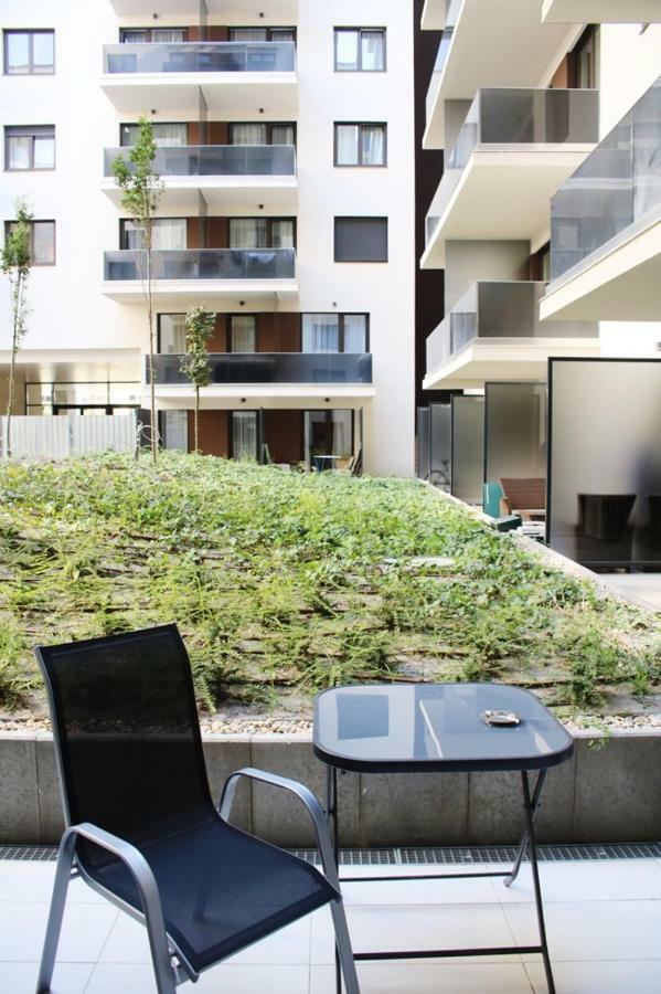 Corvin Holiday Apartments Hotel Budapest Exterior photo