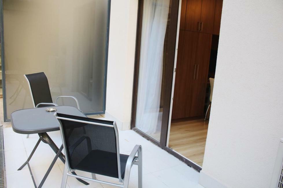Corvin Holiday Apartments Hotel Budapest Exterior photo