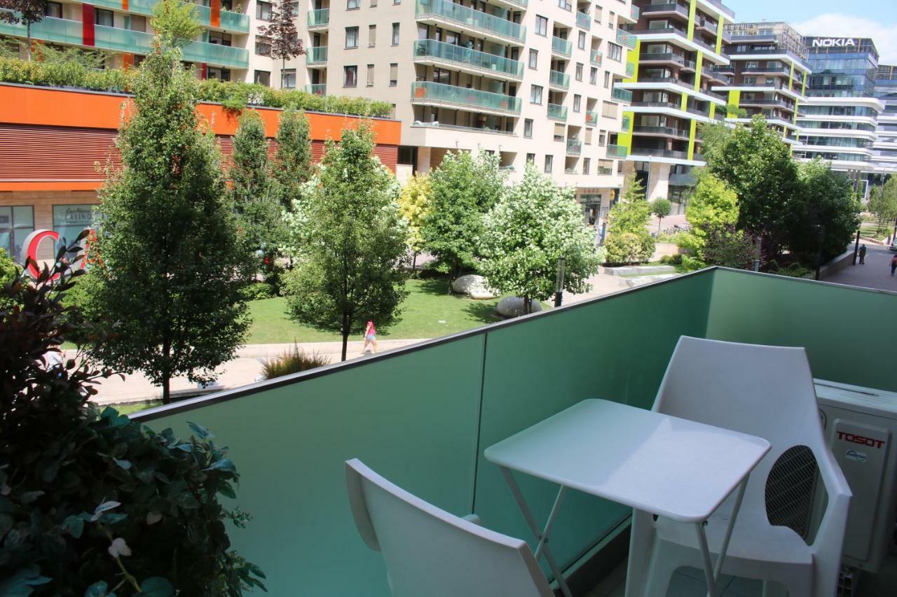 Corvin Holiday Apartments Hotel Budapest Exterior photo
